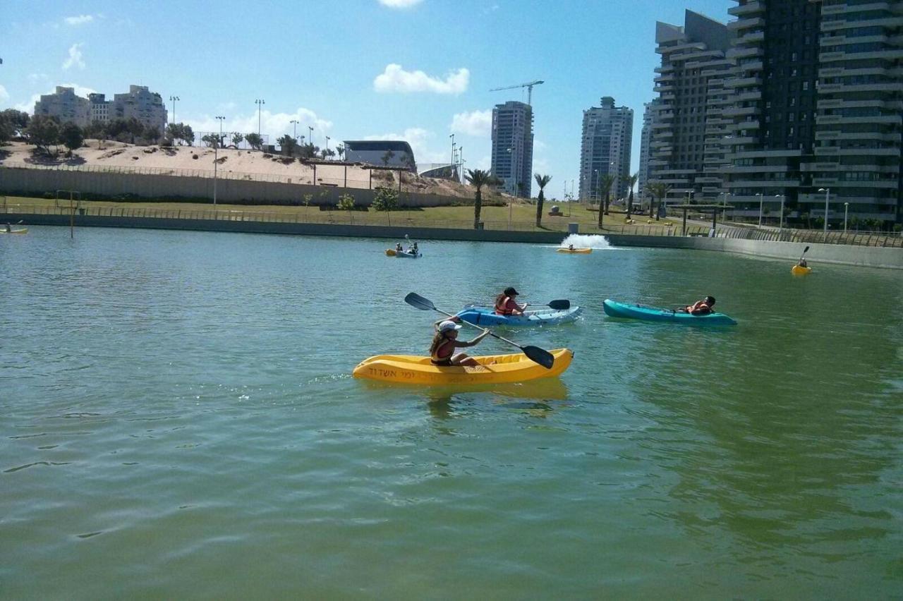 Ashdod City Center 2-Rooms Apartment, 15Min Walk To The Beach Buitenkant foto