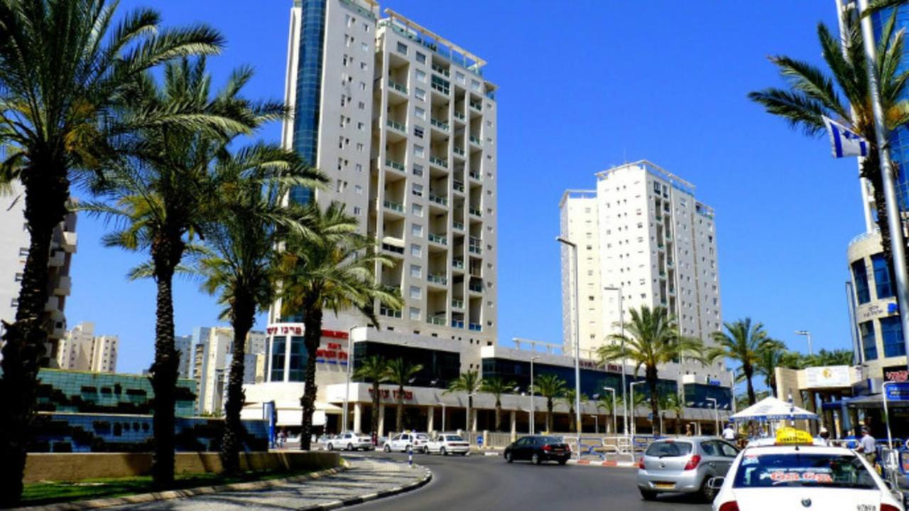 Ashdod City Center 2-Rooms Apartment, 15Min Walk To The Beach Buitenkant foto